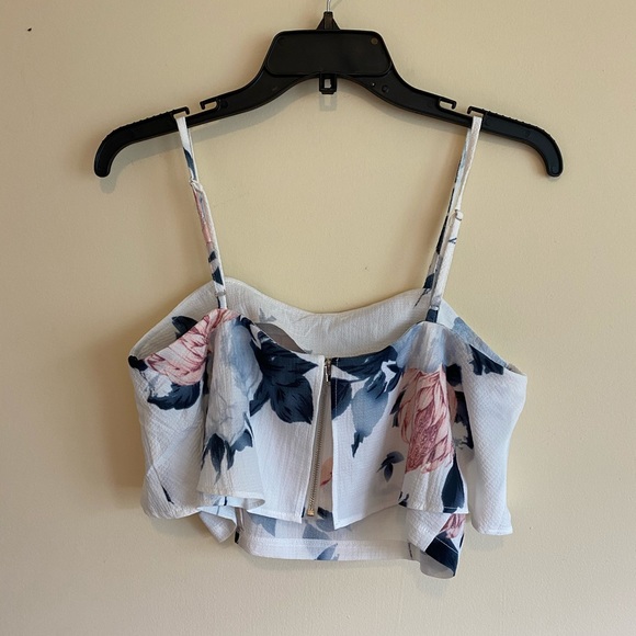 ❣️SOLD ON MERCARI❣️ - Picture 7 of 9